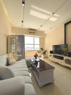 70m2, 1BR Netflix, nice D7 & Landmark81 view Sunrise North - Ho Chi Minh - 0