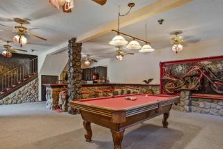 Castle Inspired Home With Amazing Vineyard Views - Hot Tub - Pool Table - Sebastopol - 9