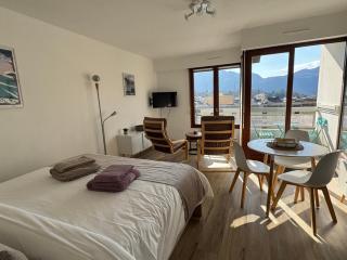 Studio moderne et cosy, bien situé, vue montagne, wifi - FR-1-555-114 - 0