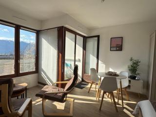 Studio moderne et cosy, bien situé, vue montagne, wifi - FR-1-555-114 - 9