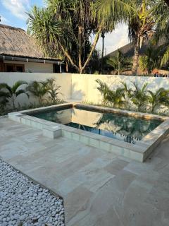 Pink Door Villa Gili Air, private pool & kitchen - Gili Air - 0