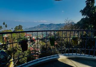 Mountain View homestay - Darjeeling - 8
