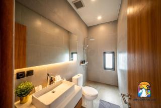Villa Akarui - by Unicorn Villas Bali - Tumbak Bayuh - 2