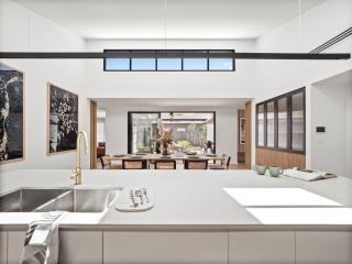 Amila - central location with designed spaces - Dunsborough - 6