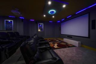 The Bling Estate - 6