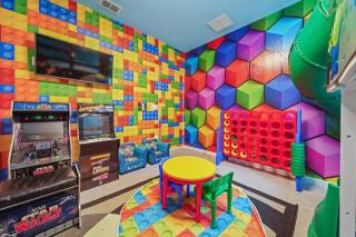 The Bling Estate - 2