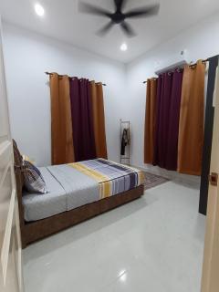 DSiti HOMESTAY with POOL - 8