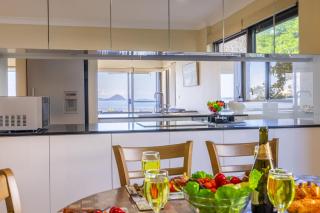 The Pelicans 6, 53 Soldiers Point Rd - stunning waterfront unit - Soldiers Point - 1