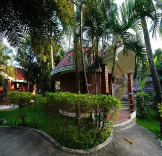 Greencoconutresort - Navalur - 2