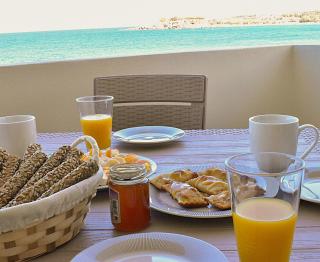 Lily of Crete 1 - Sea & Beach front Apartment - Kalamaki - 7
