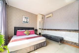 Collection O District 10 Near Van Hanh Hospital Formerly Lan Rung Hotel - Ho Chi Minh - 2