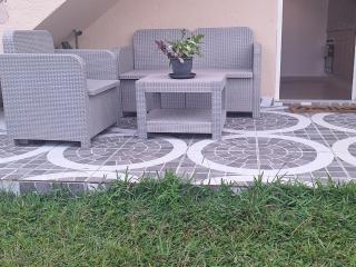 Appartement tout neuf meublé avec jardin - Sainte-Suzanne - 9