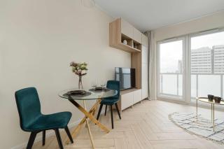 Old Town River Suite with Balcony & Parking Wrocław by Noclegi Renters - 1