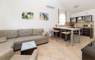 Cozy Apartment In Vidalici - Kustići - 7