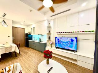 Great Quality, Convenient Position, 2 Bedroom Apt In City Centre - Hanoi - 6