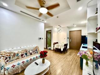Great Quality, Convenient Position, 2 Bedroom Apt In City Centre - Hanoi - 4