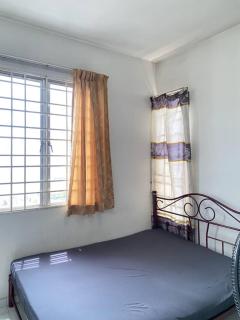 sunny point complex - Gelugor - 1