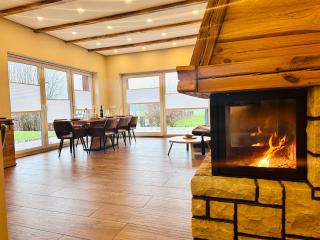 Ferienhaus MILA - Pool, Sauna, Whirlwanne, 5000qm Privatgelände mit Bolzplatz - - 7