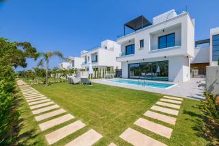 By The Beach - Blue Topaz Villa - 7