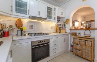 2 Bedroom Stunning Home In Torrevieja - Torrevieja - 3