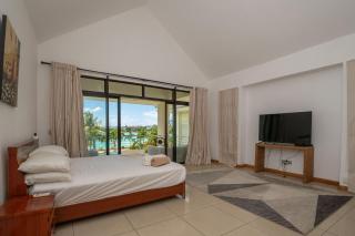 4- Bedroom Beachfront Villa - 3