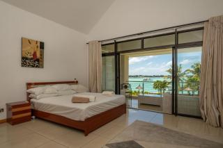 4- Bedroom Beachfront Villa - 2