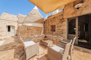 HelloAPULIA Trulli Pumo Bianco - Private Pool, Stone Patio & English Lawn near Ostuni - Ceglie Messapica - 4