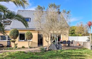 3 Bedroom Lovely Home In Saint-Pabu - Saint-Pabu - 3