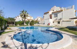 2 Bedroom Stunning Home In La Zenia - 1