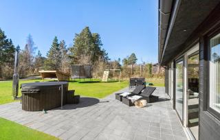 4 Bedroom Pet-Friendly Home In Ebeltoft - 9