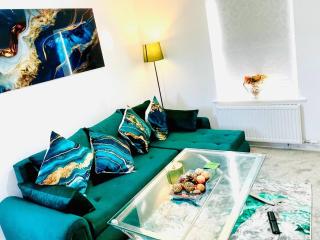 Stylish 3 BDR House with Free Parking Near Hulme - Manchester - 7