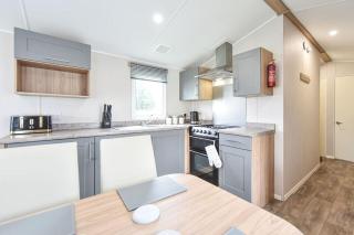 Hope View - Ashbourne Heights Holiday Park - Fenny Bentley - 1