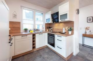 5 Sterne Ferienhaus Ostseetraum - 50m zum Strand - Ladestation für E-Auto - 2