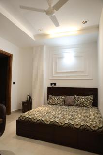 Sukajini Home Stay & PG - 5