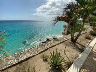 Tranquil Oceanside: Pools & Direct Beach Access - Cupecoy - 9
