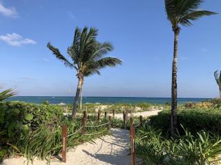 Luxury Apartment at Blue Ocean Resort Mareazul - Playa del Carmen - 5