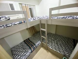 2 Bedroom Trees Residences w PS4, mini billiards - Manila - 4
