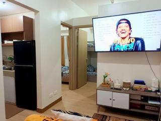 2 Bedroom Trees Residences w PS4, mini billiards - Manila - 7