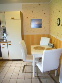 Zentrale Ferienwohnung Mit Terrasse - Schiffdorf - 1