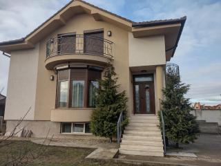 Whole house for rent - Sînmartin - 0