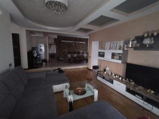 Whole house for rent - Sînmartin - 4