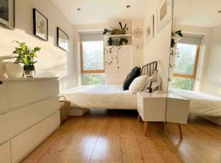 Beautiful bright 3-bed home next to station - Londra - 6
