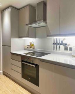 Beautiful bright 3-bed home next to station - Londra - 1