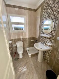 Beautiful Home for All Guests - 2