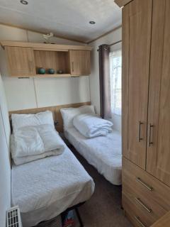 Brilliant 6 Berth Caravan For Hire At Sunnydale Park In Skegness Ref 35076Af - Louth - 2