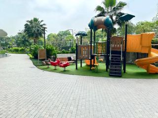 Lux 2 Bedroom, 25 Minutes To Airport, Opt To Nation Convention Centre And Marriott Hotel - 1