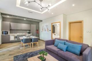 StayShort - Sleek Marina 1BR Perfect for Families - 6