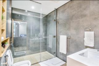 StayShort - Sleek Marina 1BR Perfect for Families - 4