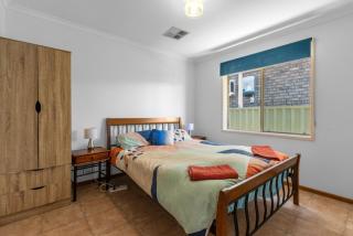 Ardrossan Hotel Motel - 1