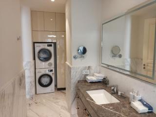 Luxury Suite attached with Leela Hotel Bangalore - Bangalore - 0